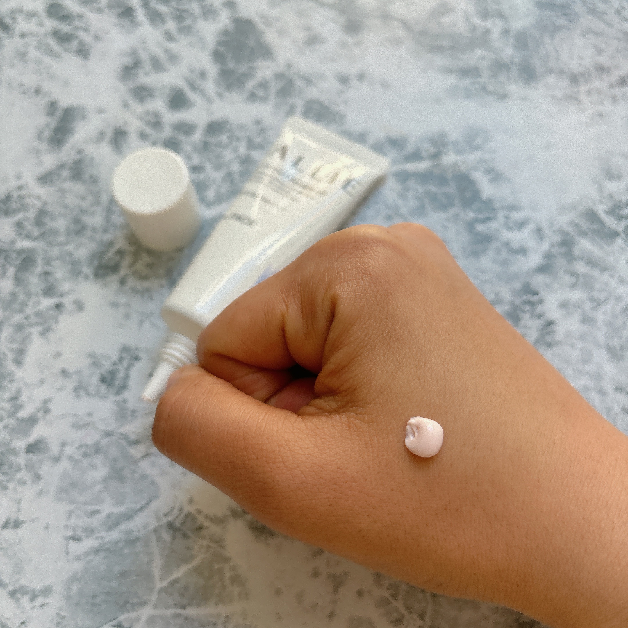 アリィー クロノビューティ ラスティングプライマーUV/アリィー/日焼け止めジェルを使ったクチコミ（2枚目）