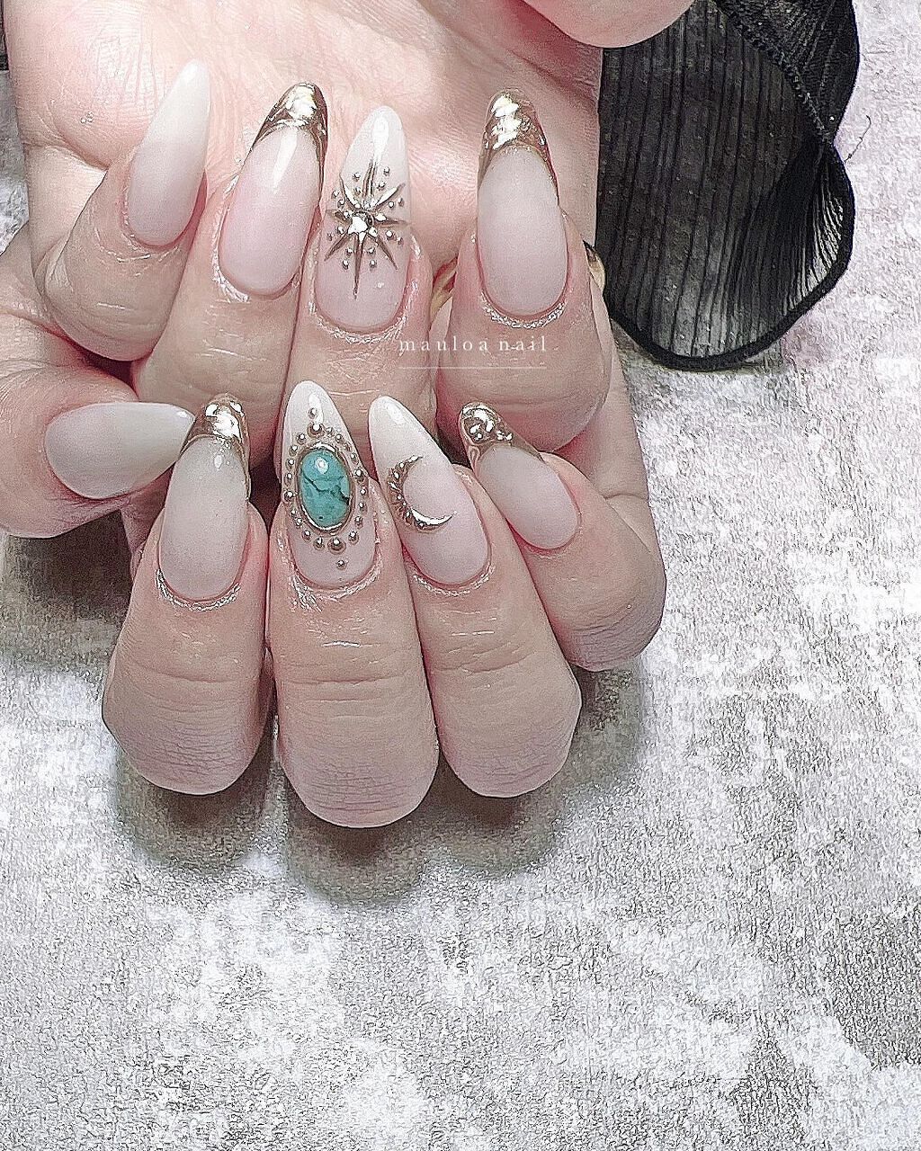 mauloa_nail on LIPS 「・🤍🤍🤍・ネイルやり方動画fantistにて多数更新してます☺..」(1枚目)