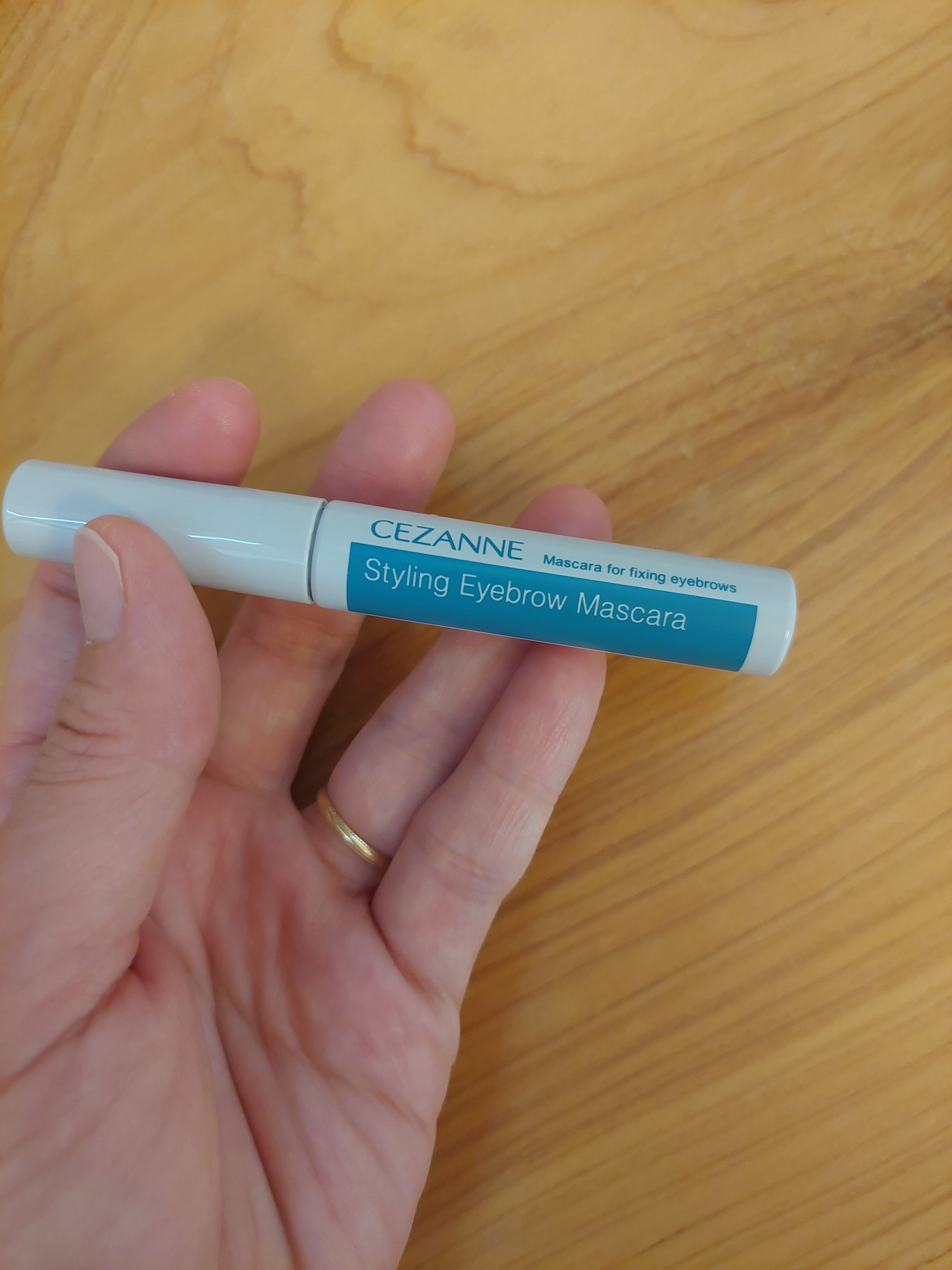 スタイリングアイブロウマスカラ/CEZANNE/眉マスカラを使ったクチコミ（1枚目）