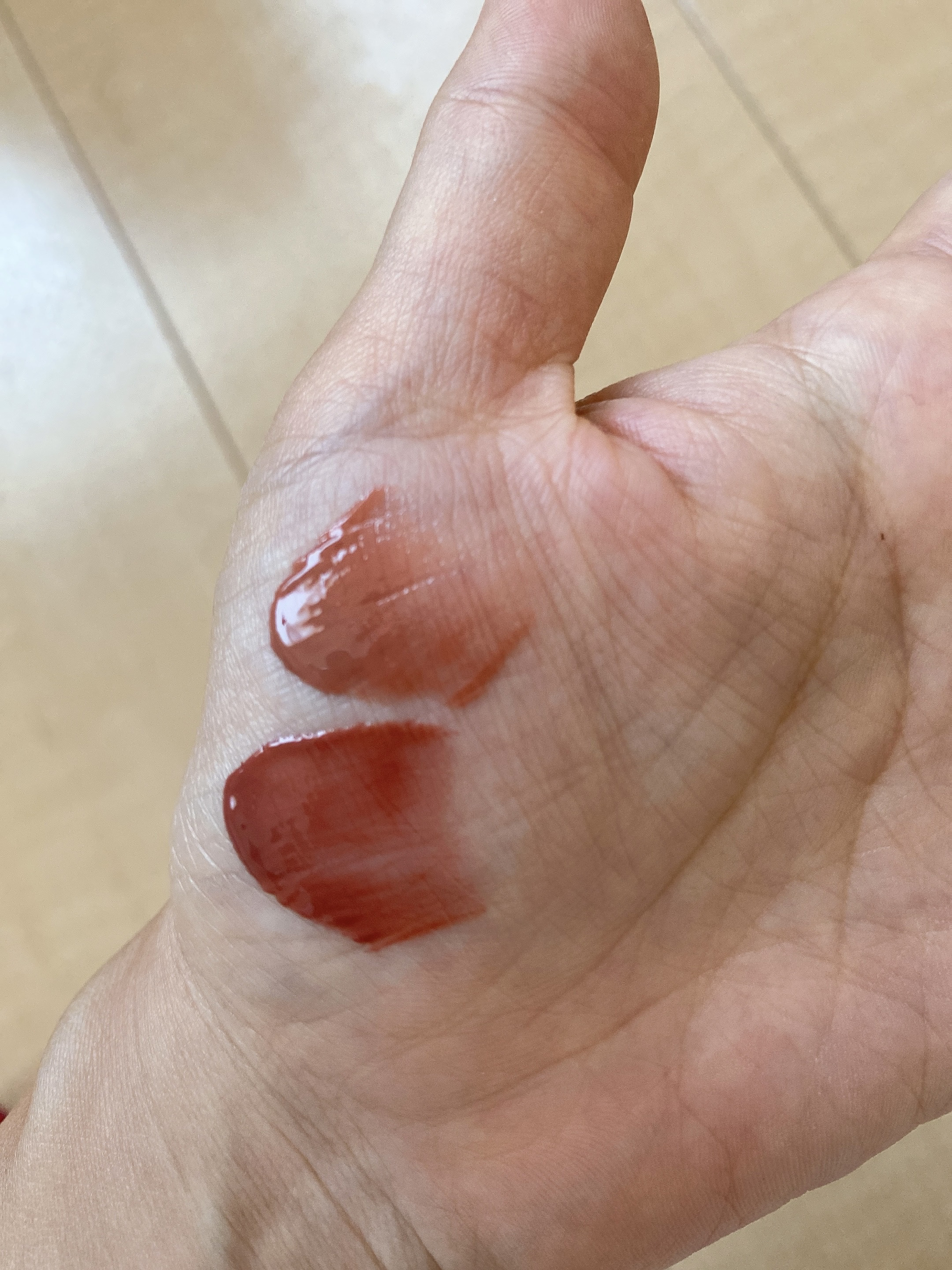 ジューシーラスティングティント/rom&nd/リップティントを使ったクチコミ（3枚目）