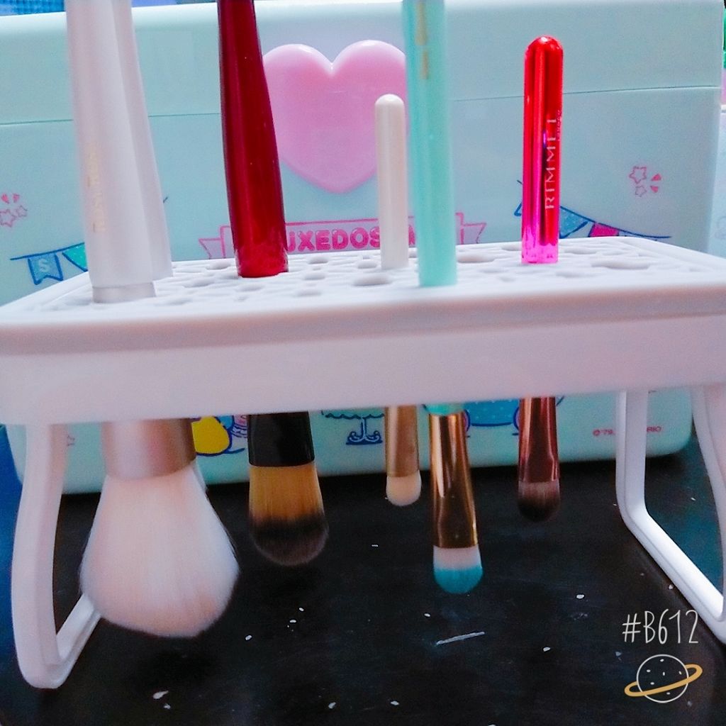 メイクブラシスタンド/セリア/その他化粧小物を使ったクチコミ(2枚目)