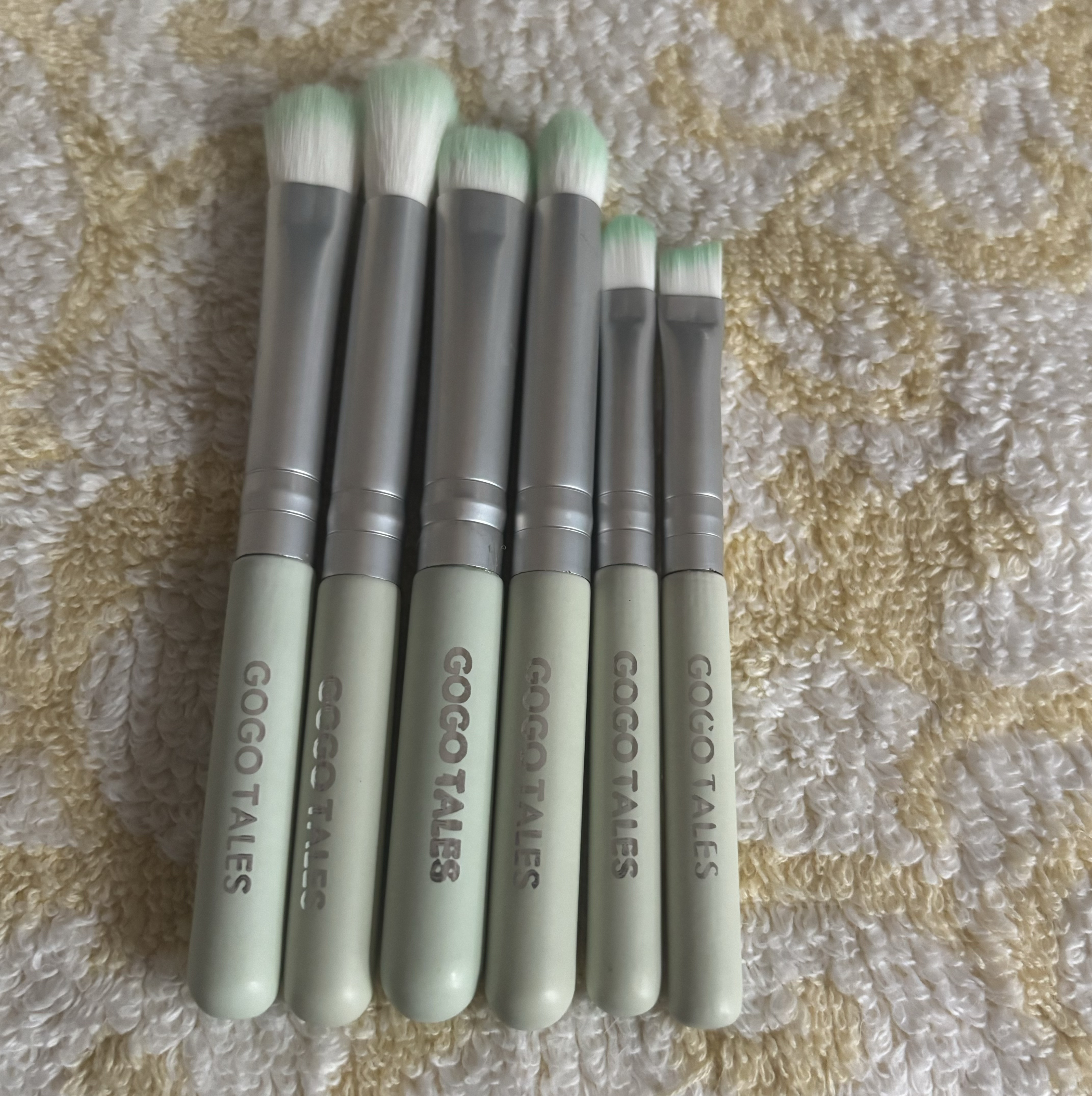 GOGO TALES Palm cute object Small brush set