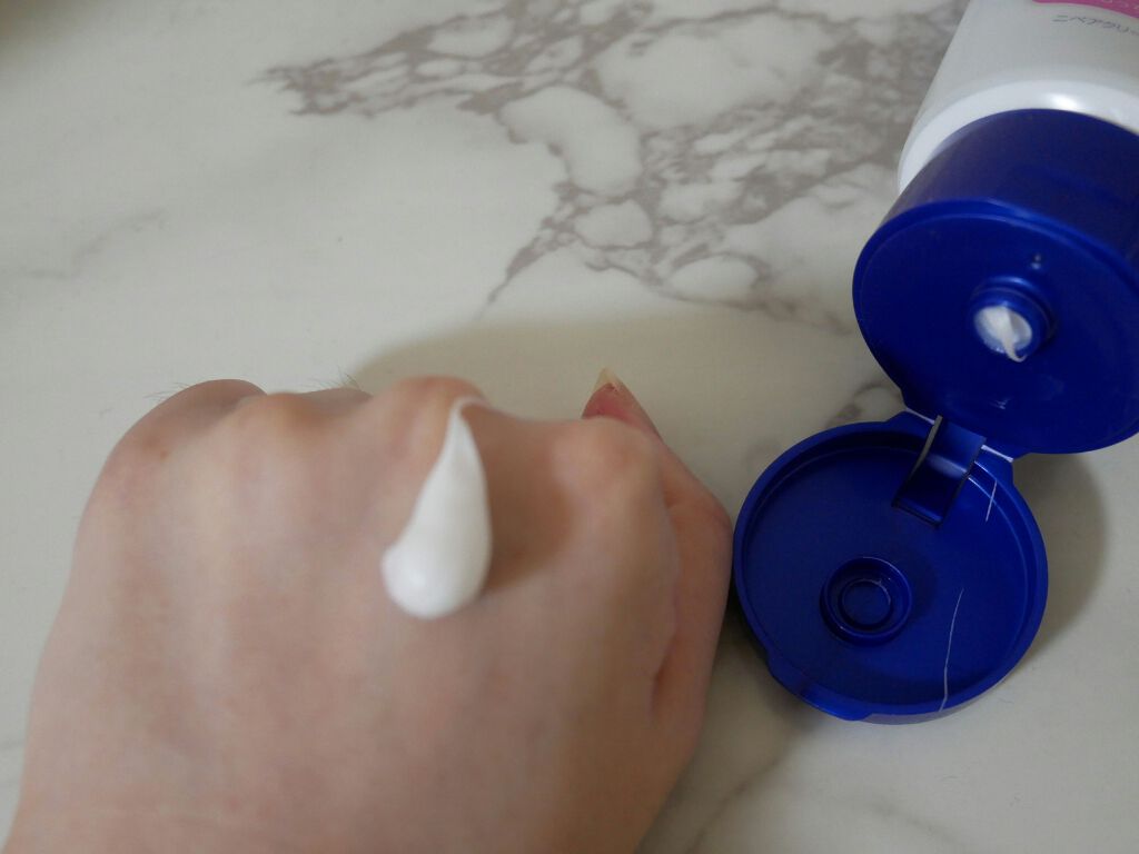 ニベア クリームケア洗顔料 とてもしっとり/ニベア/洗顔フォームを使ったクチコミ（2枚目）