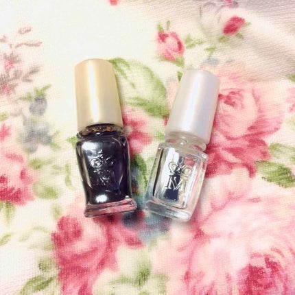 アーティスティックネールズ(トップ&ベース)/MAJOLICA MAJORCA/ネイルトップコートを使ったクチコミ(1枚目)