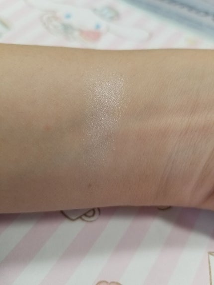 パールグロウハイライト/CEZANNE/パウダーハイライトを使ったクチコミ(3枚目)