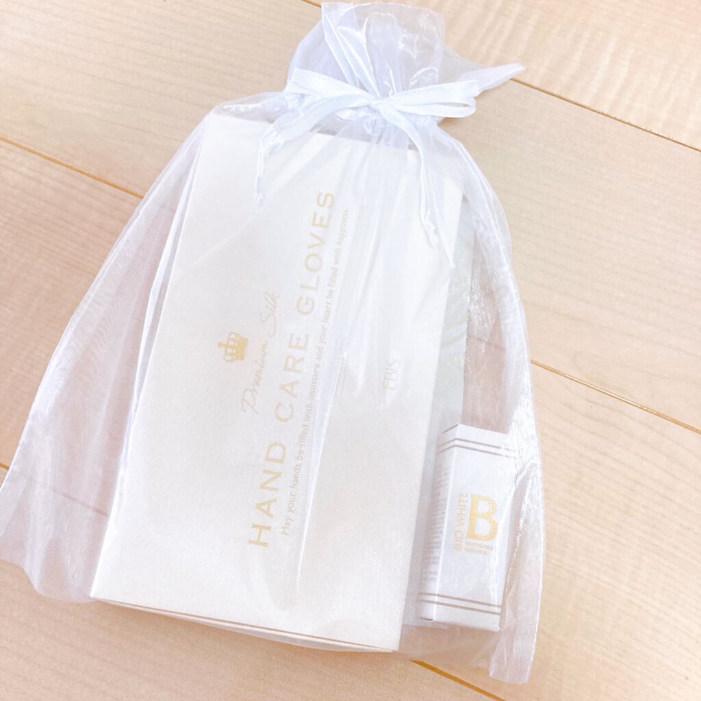 EBiS原液美容液をしみ込ませたシルク手袋/EBiS化粧品/ボディグッズを使ったクチコミ（1枚目）