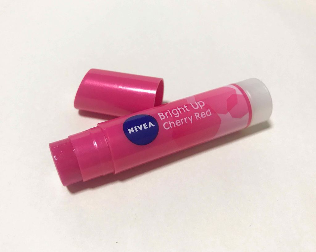 モイストピュアカラーリップ/ニベア/リップクリームを使ったクチコミ(1枚目)