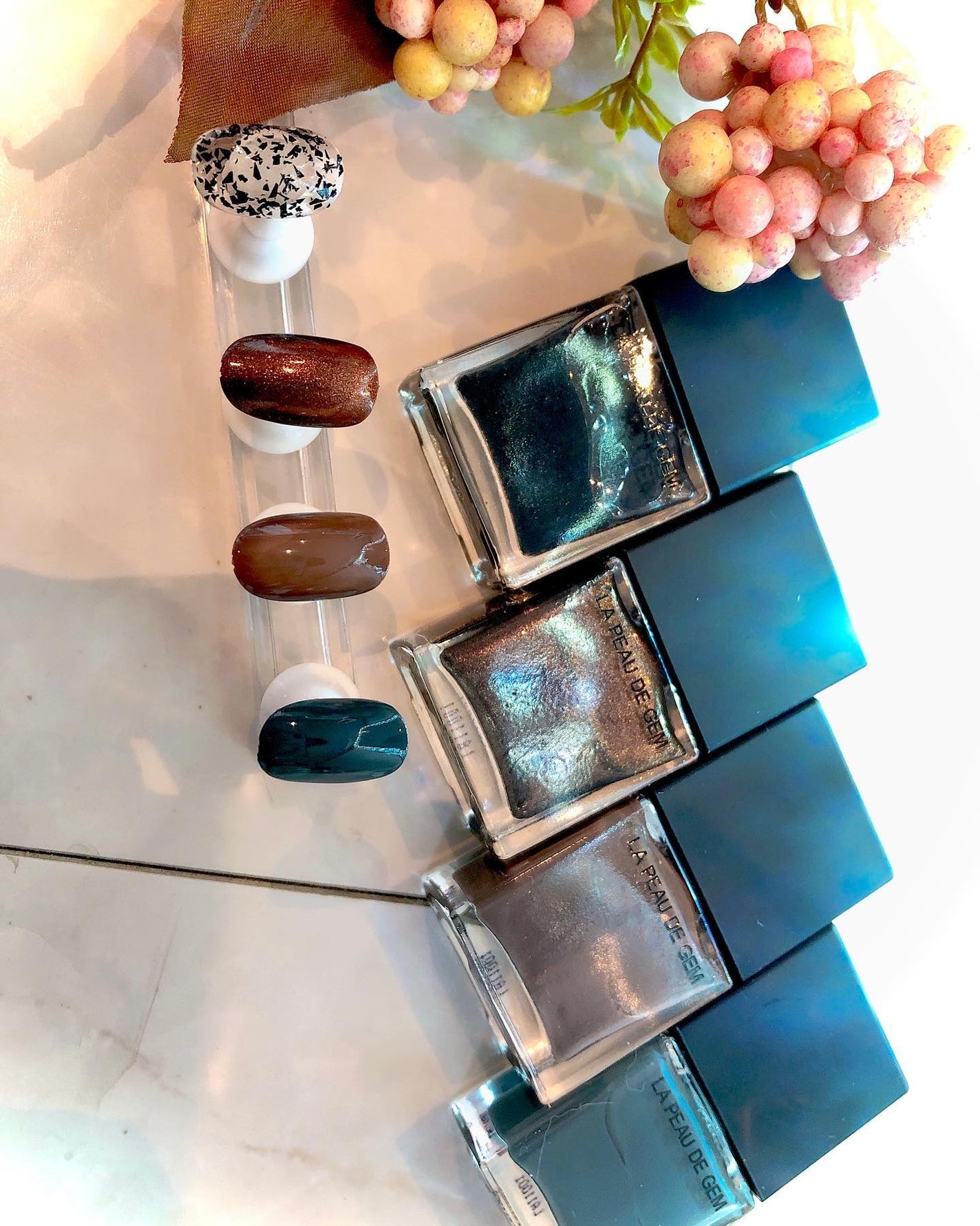 LA PEAU DE GEM nail polish/la peau de gem./マニキュアを使ったクチコミ(3枚目)