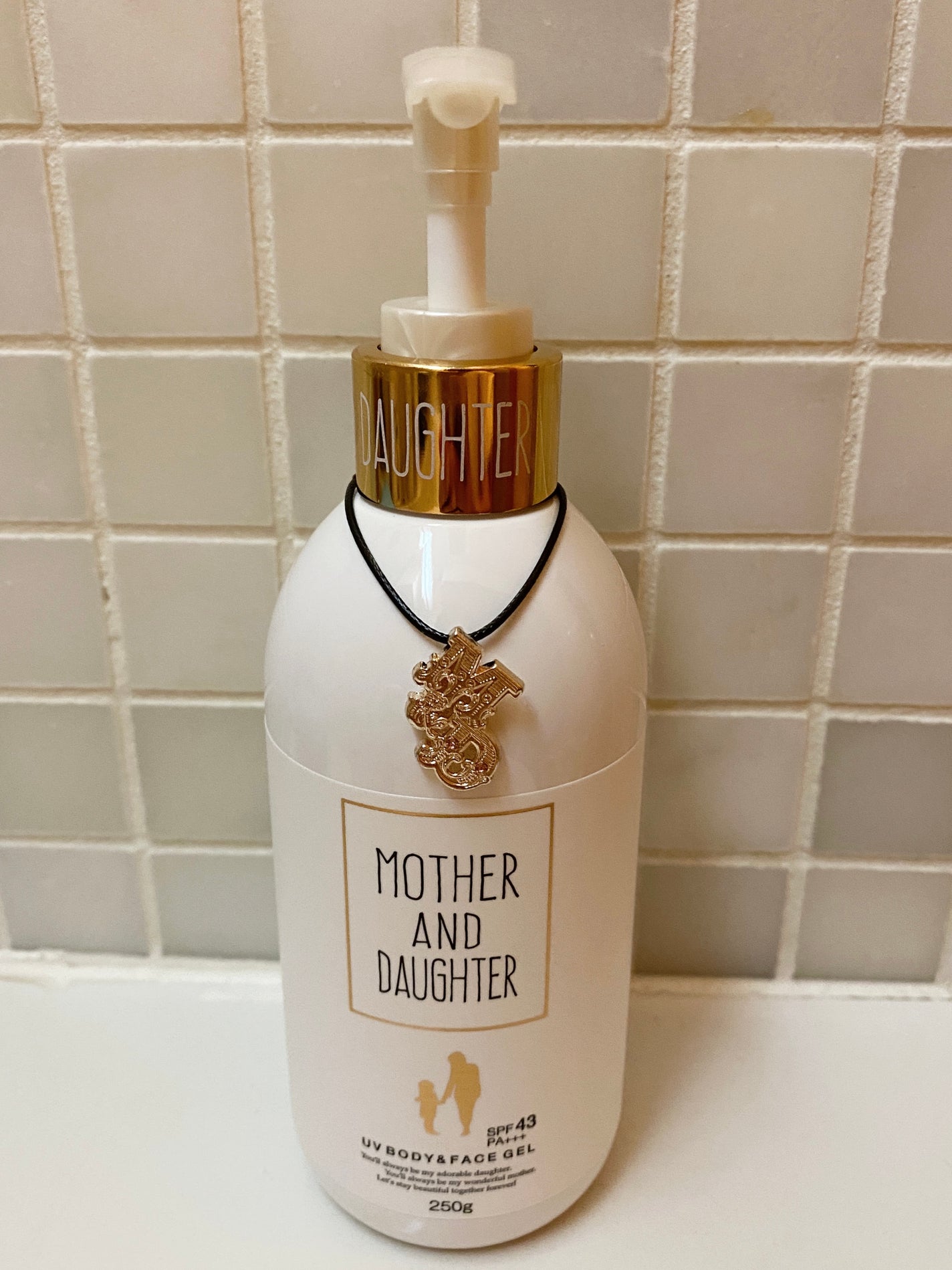 UVボディ&フェイスジェル SPF43 PA+++/Mother&Daughter/日焼け止めジェルを使ったクチコミ(1枚目)
