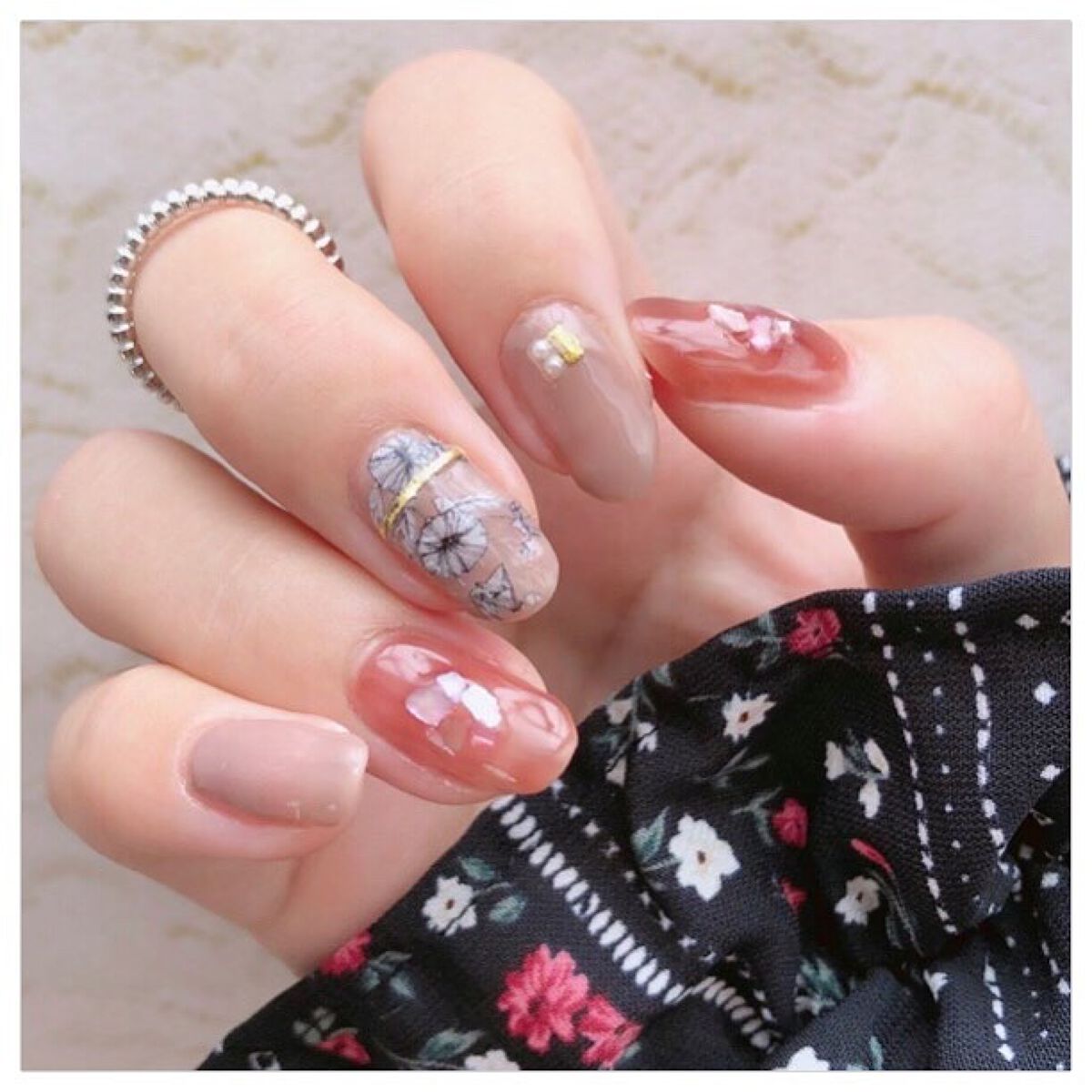 #auオフィスネイル,#セルフネイル,#ロカリネイル,#シンプルネイル,#おしゃれネイル,#オフィスネイル,#仕事ネイル,#お仕事ネイル,#ジェルネイル,#セルフジェルネイル,#あさがおネイル,#大人ネイル,#大人ネイル上品ネイル,#時短ネイル,#簡単ネイルのネイルデザイン