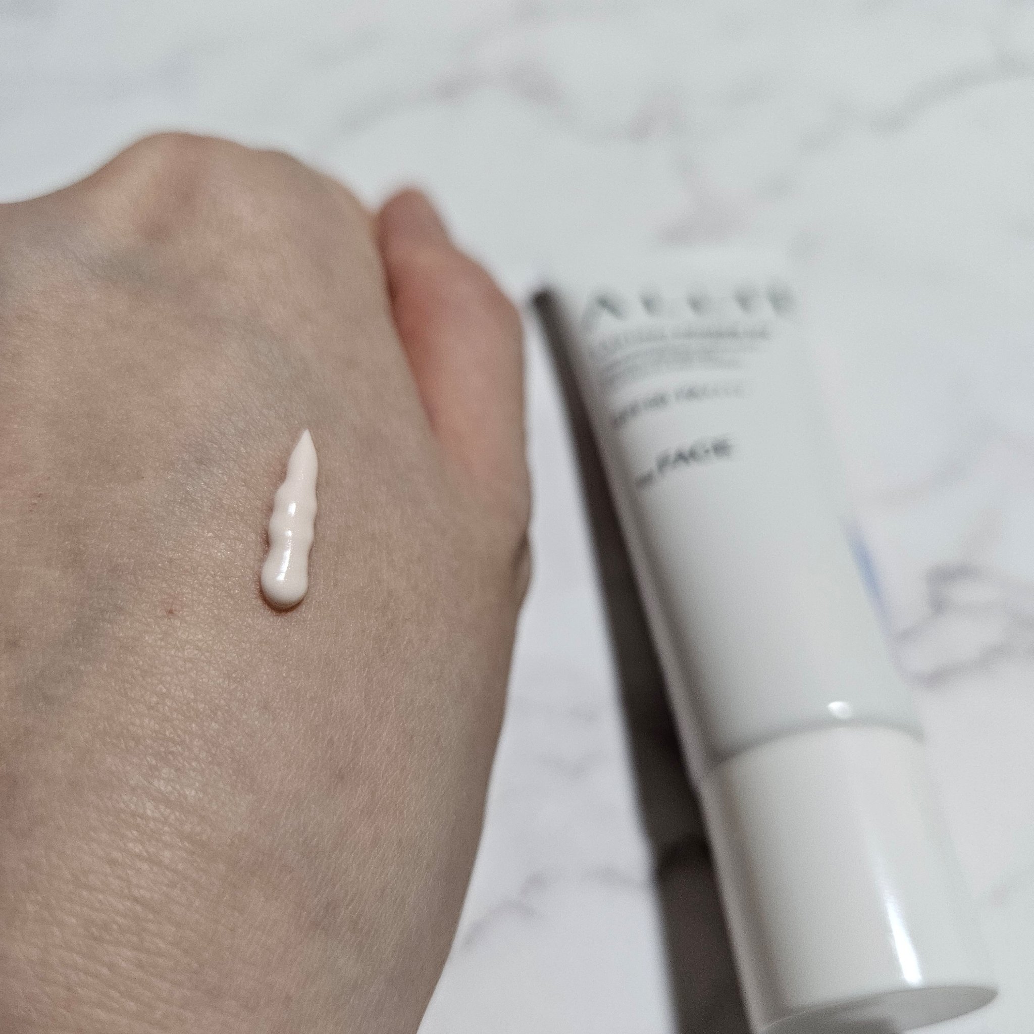 アリィー クロノビューティ ラスティングプライマーUV/アリィー/日焼け止めジェルを使ったクチコミ（2枚目）