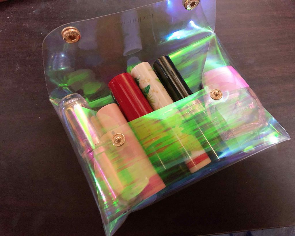 ラスティンググロスリップ/CEZANNE/口紅を使ったクチコミ（2枚目）