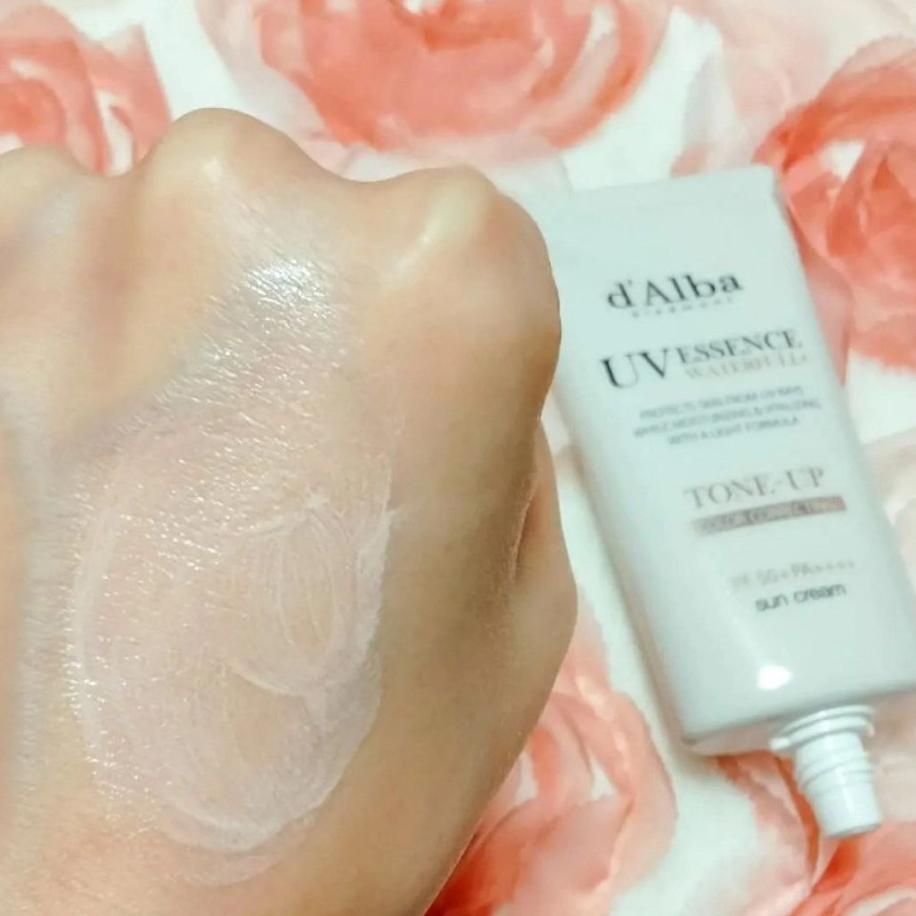 ウォータフルトーンアップサンクリーム/ダルバ/日焼け止めクリームを使ったクチコミ（3枚目）