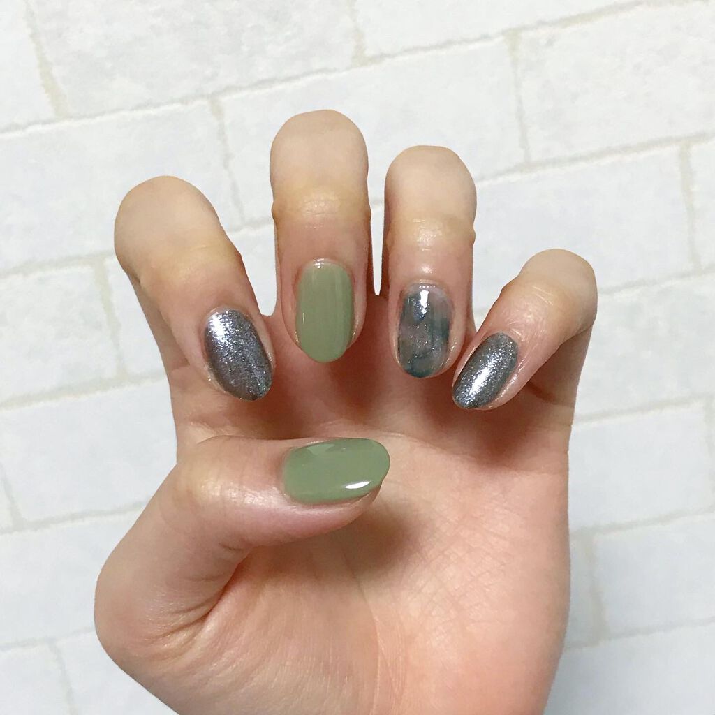 gene TOKYO ネイル オリーブ/DAISO/マニキュアを使ったクチコミ（2枚目）