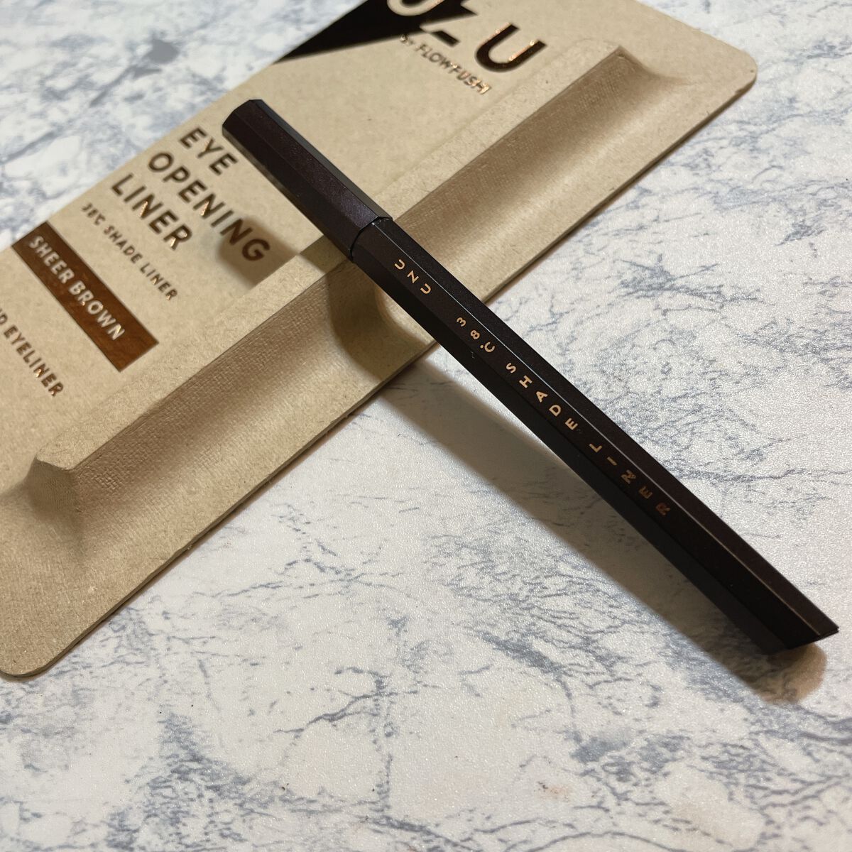 38℃ シェード ライナー/UZU BY FLOWFUSHI/リキッドアイライナーを使ったクチコミ（1枚目）