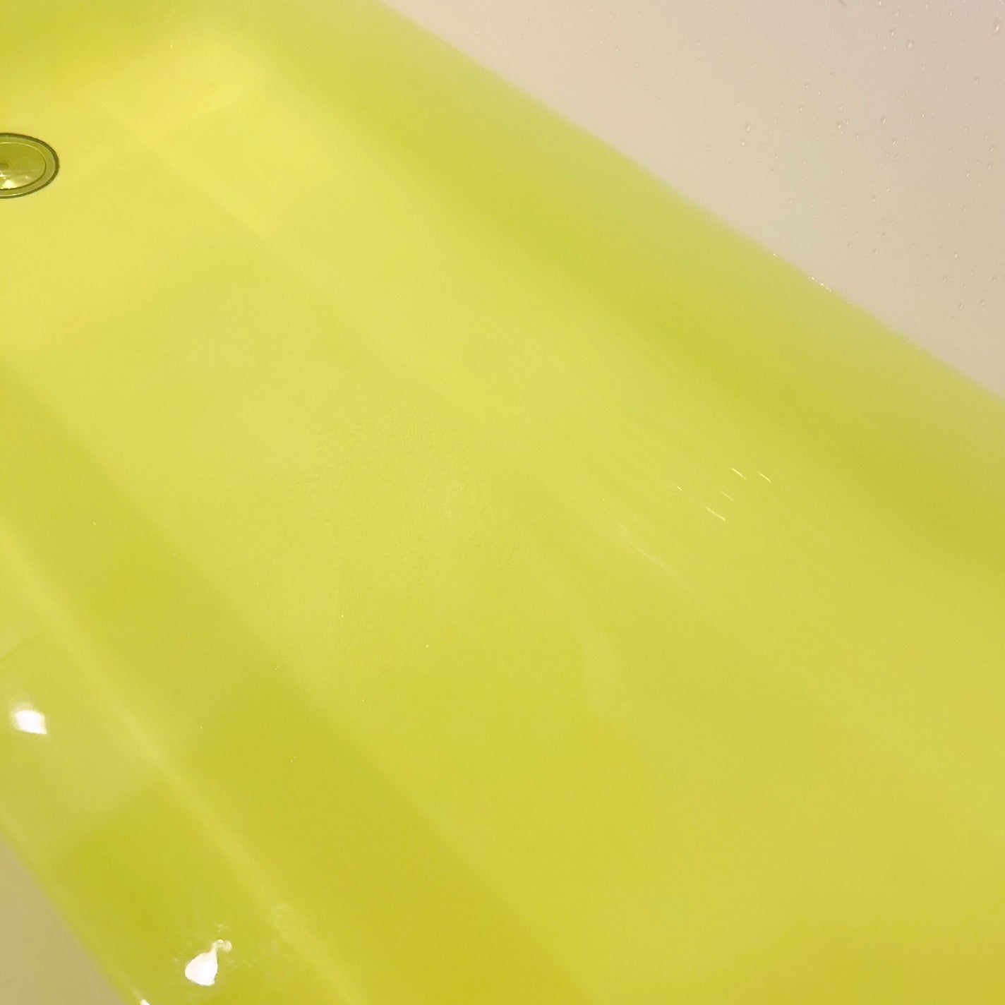 バブ モンスターバブルMEGA級 スプラッシュ泡 シトラススパークの香り/バブ/炭酸系入浴剤を使ったクチコミ(4枚目)