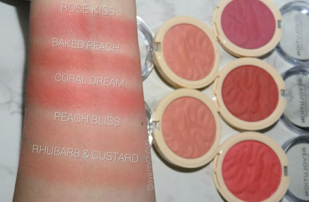 Blusher Reloaded/MAKEUP REVOLUTION/パウダーチークを使ったクチコミ（3枚目）