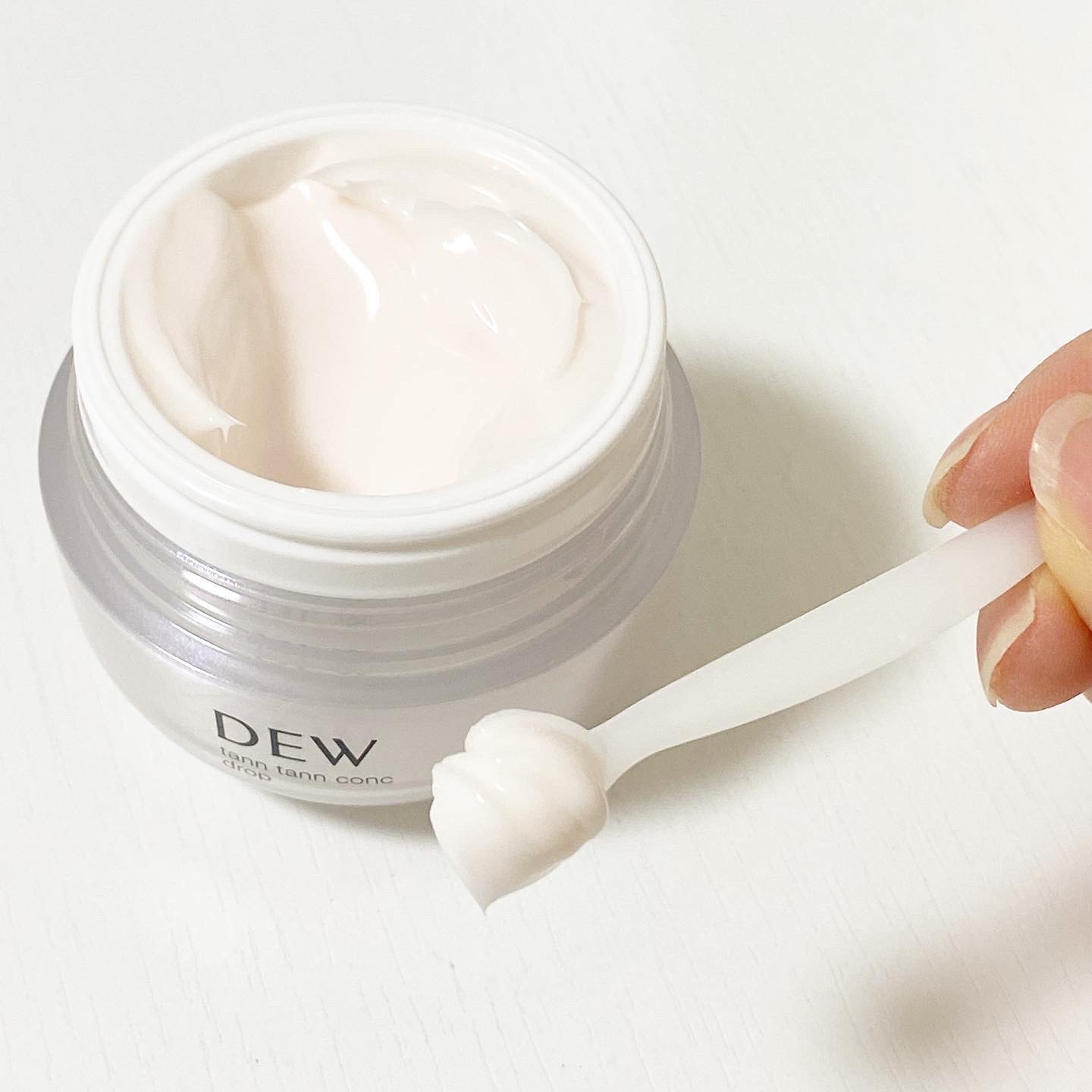 リップゾーンセラム/DEW/リップマスクを使ったクチコミ（2枚目）