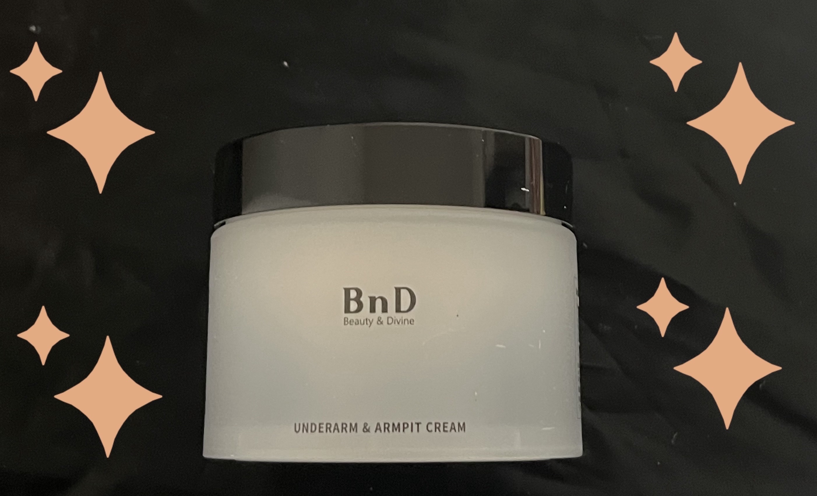 ⭐️BnD⭐️
BnDアンダーアームクリーム

ナイアシンアミドをたっぷり配合した
黒ずみ改善のできるボディクリーム⭐️

前回のQoo10メガ割でボディケア1位に
選ばれるほど人気の商品です⭐️

ベタベタせず、伸びも良く、石鹸のような爽