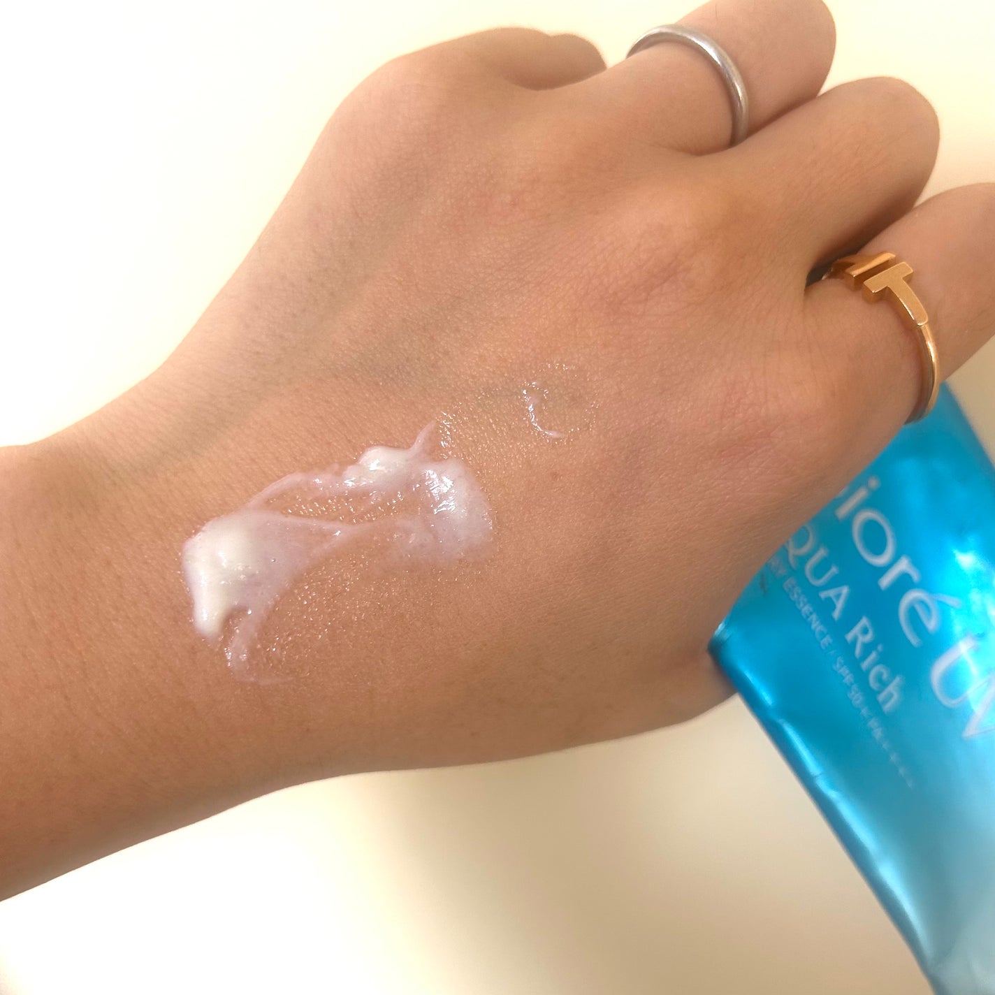 ビオレUV アクアリッチ ウォータリーエッセンス/ビオレ/日焼け止めローションを使ったクチコミ(2枚目)