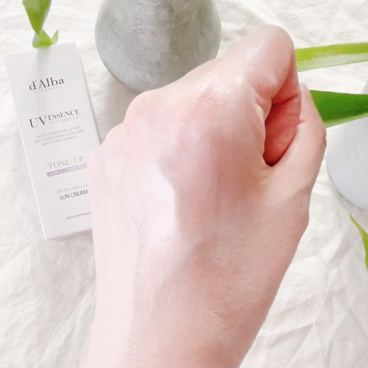 ダルバ ウォータフル トーンアップ サンクリーム(パープル)/ダルバ/日焼け止めクリームを使ったクチコミ(3枚目)