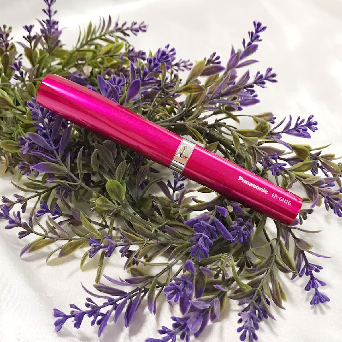 Panasonic エチケットカッター ER-GN26のクチコミ「Amazonですごく評価の良かった
パナソニックのエチケットカッター。
いわゆる鼻毛カッタ.....」（2枚目）