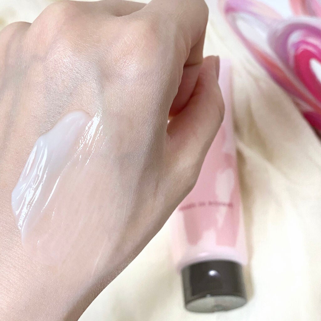 ボディエマルション モイスト&トリート/パンセ ド ブーケ/ボディローションを使ったクチコミ(2枚目)