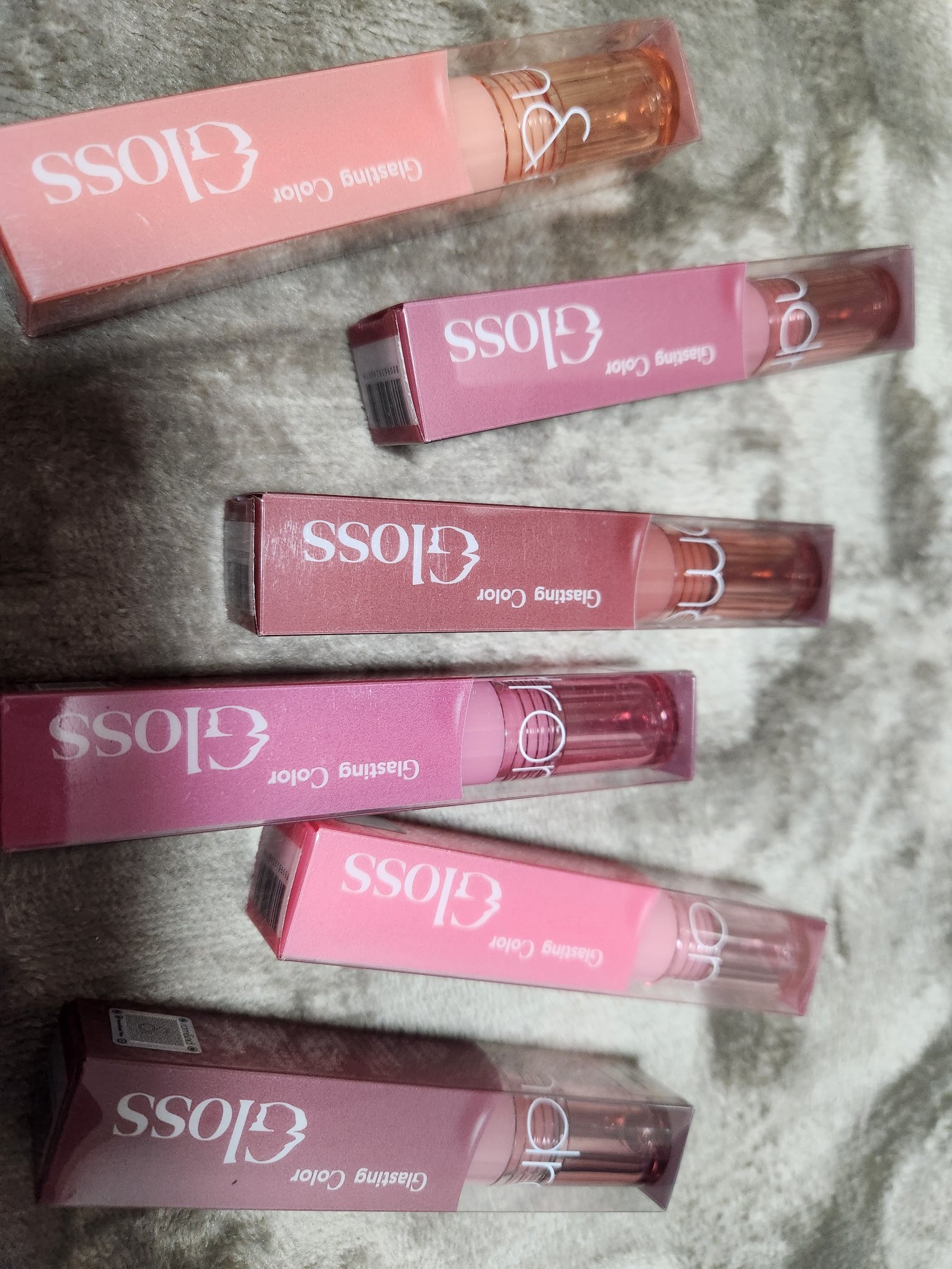 グラスティングカラーグロス/rom&nd/リップグロスを使ったクチコミ（1枚目）