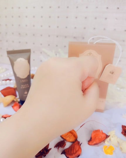 ティータイム ハンドクリーム ブラックティーの香り/BIBIDAY/ハンドクリームを使ったクチコミ(4枚目)