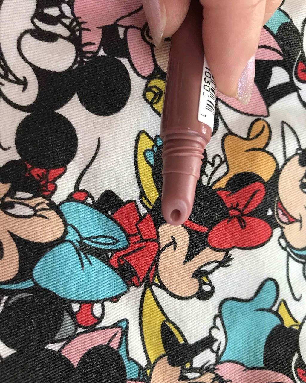 キス プランピング リップ クリーム 525 ベアリー ブラッシュ/REVLON/リップクリームを使ったクチコミ（3枚目）