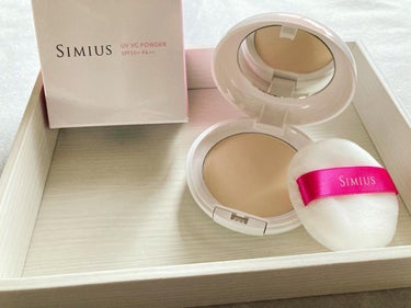 シミウス UV VCパウダーのクチコミ「SIMIUS UV VCパウダーを
いただきました😊

コロンとした鏡付きのコンパクトに
ふわ.....」（1枚目）