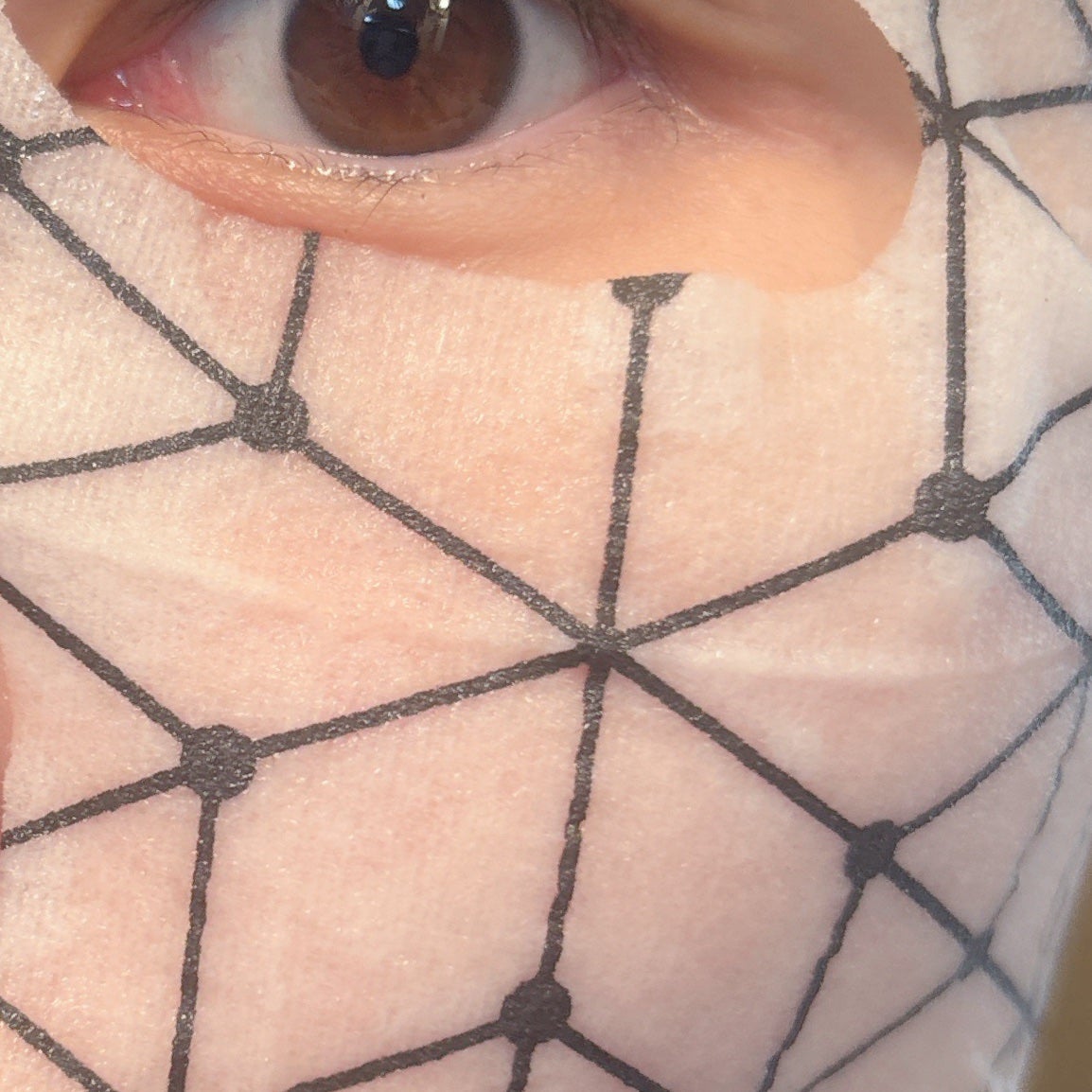 イルミグラフェイシャルシートマスク/IVIHI/シートマスク・パックを使ったクチコミ(2枚目)