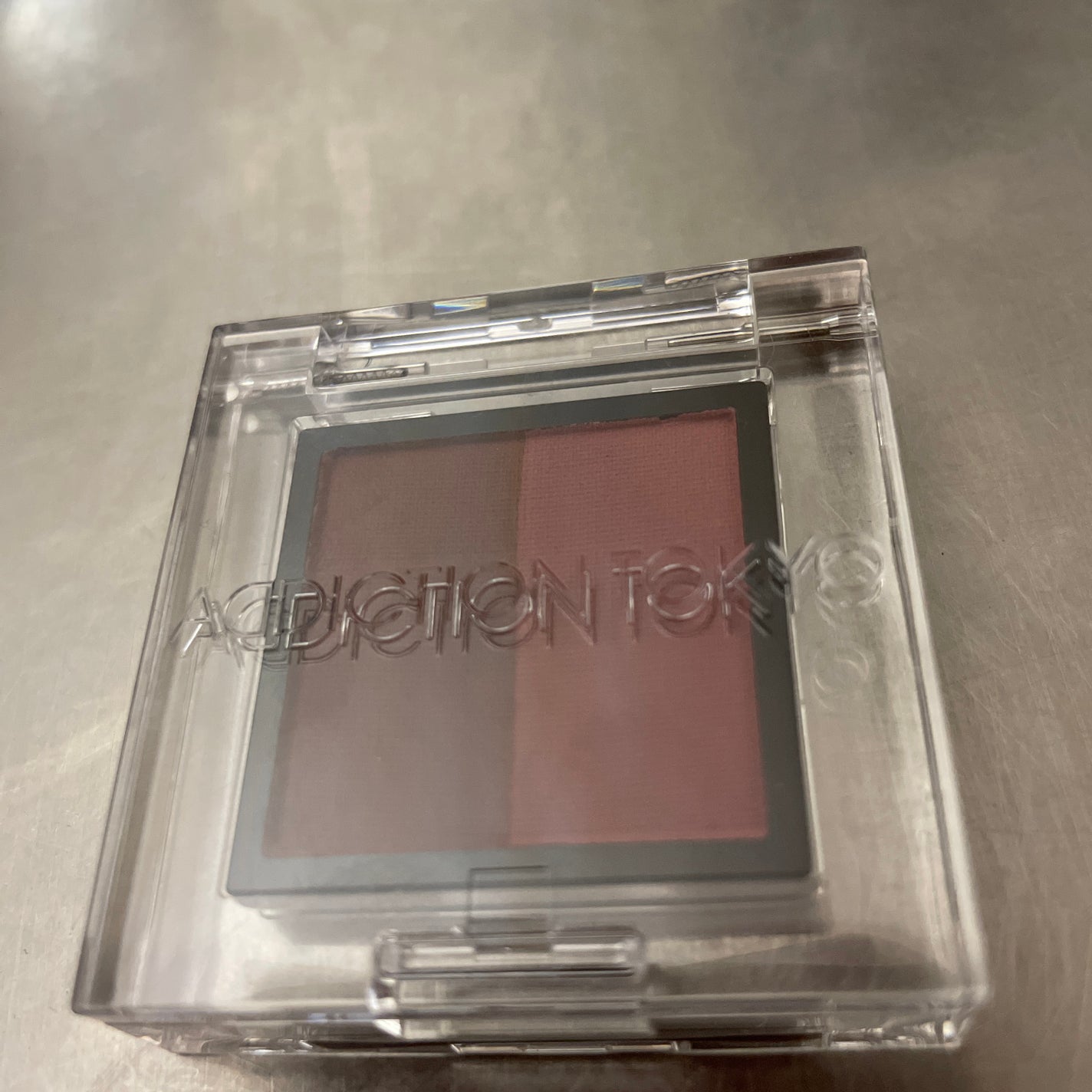 プランクトン on LIPS 「#アディクションベリーデュオ欲しかったアイブロウパウダー。すん..」(2枚目)