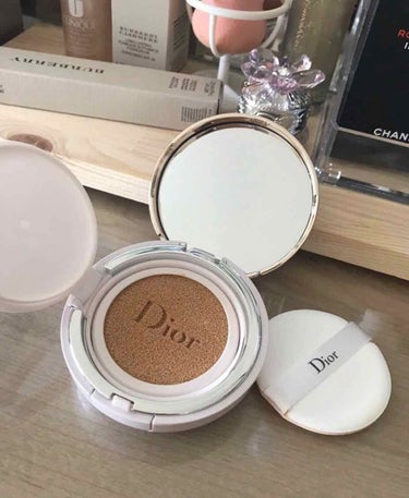 カプチュール ドリームスキン モイスト クッション SPF50 /PA+++ /Dior/クッションファンデーションを使ったクチコミ（1枚目）