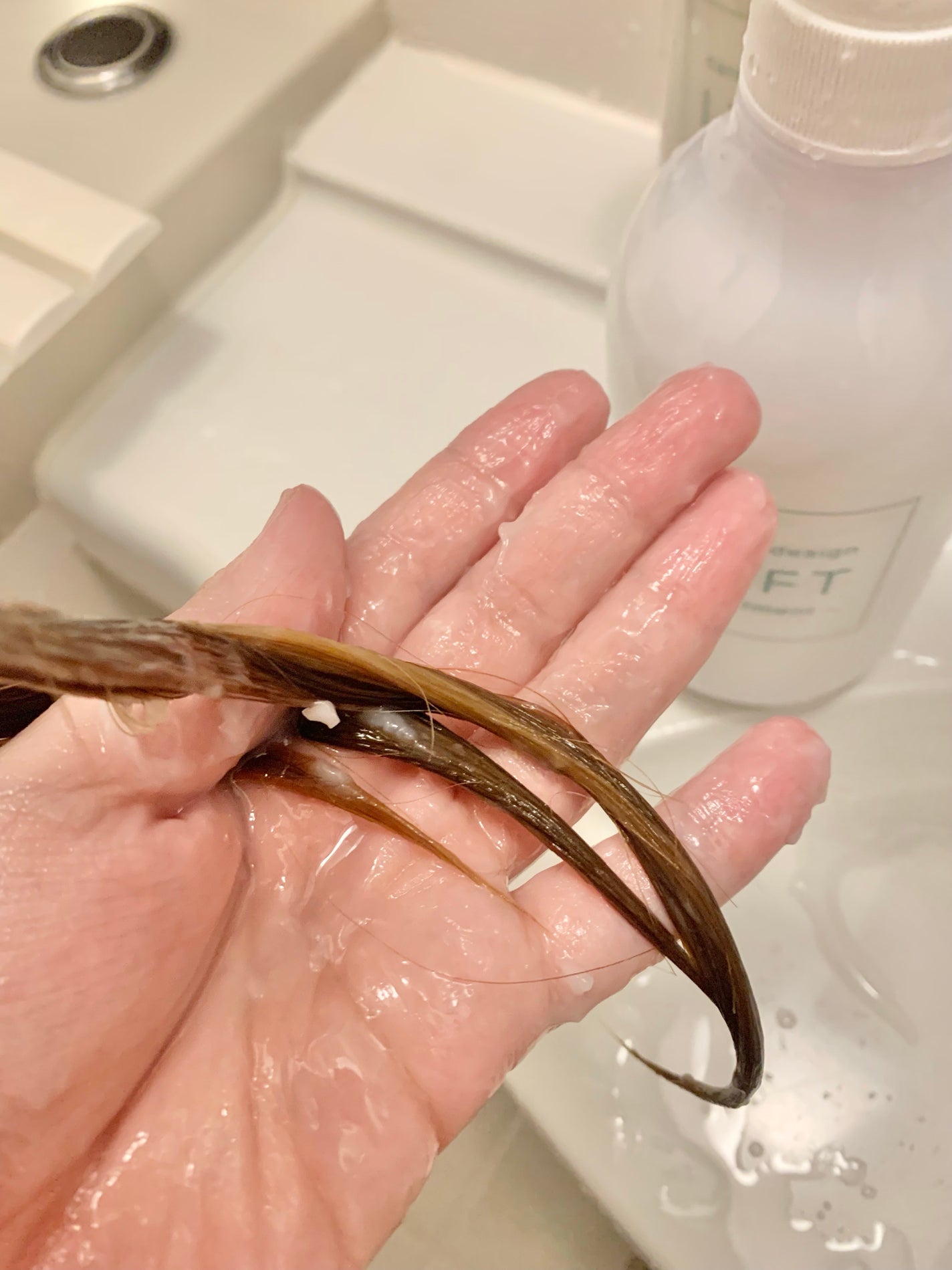 ケア&デザイン シャンプー&トリートメントH/LUFT/市販シャンプーを使ったクチコミ(4枚目)