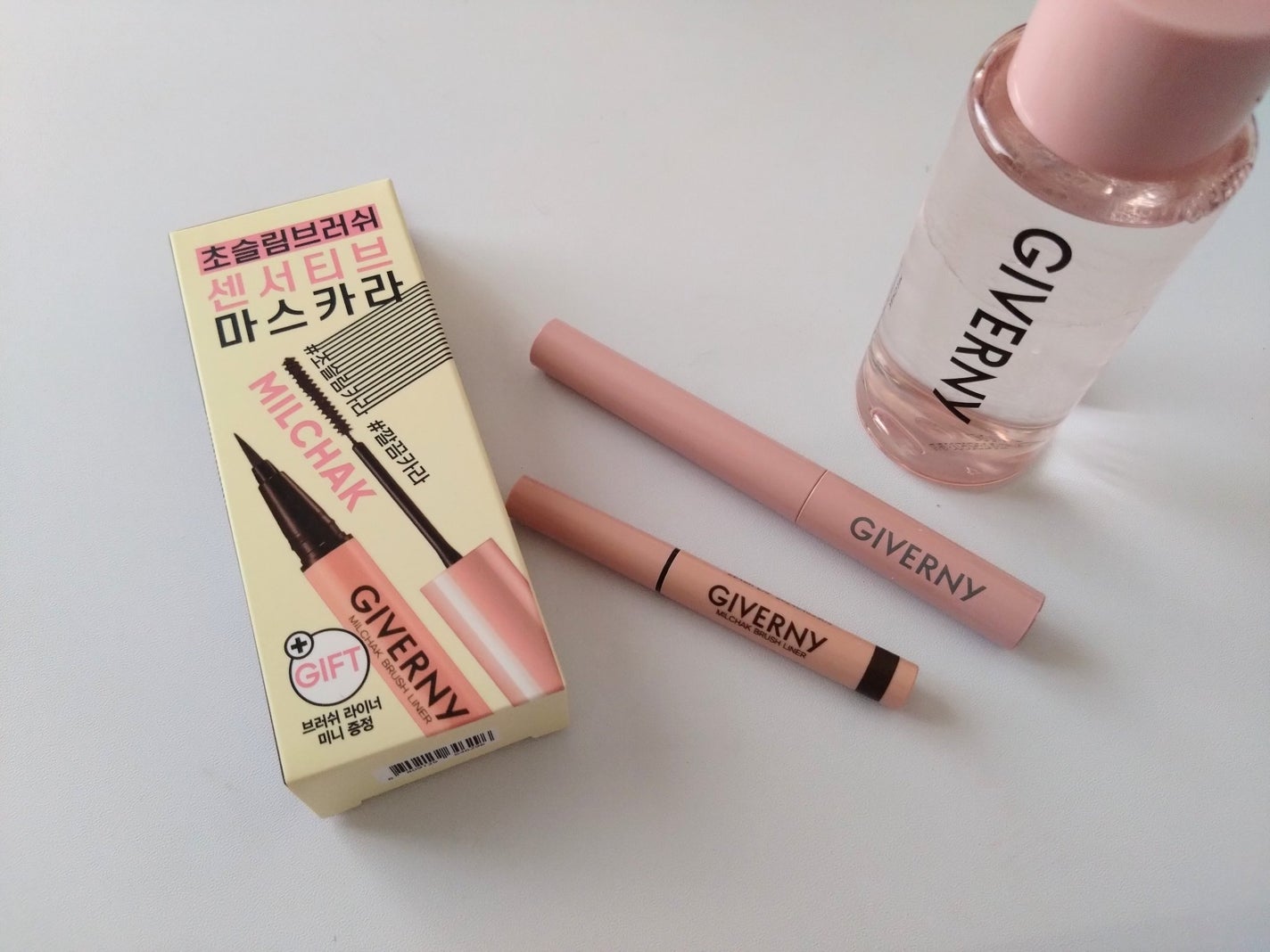 密着カバーファンデーション/GIVERNY/リキッドファンデーションを使ったクチコミ(3枚目)