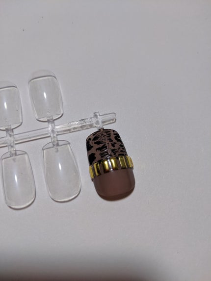 pa nail collective pa レオパードニュアンスコートのクチコミ「こんばんは♫
#pa
のレオパードに
仕上がるネイルを
使ってみました♫
パラドゥを単色塗.....」(3枚目)