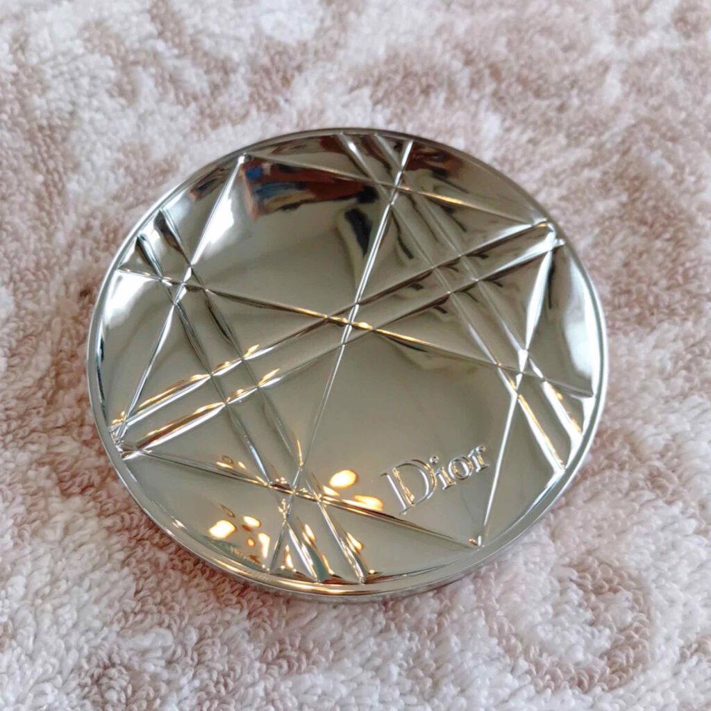 ディオールスキン ミネラル ヌード グロウ パウダー＜カラー ゲームス＞ 01 ピンク フレーム/Dior/プレストパウダーを使ったクチコミ（2枚目）