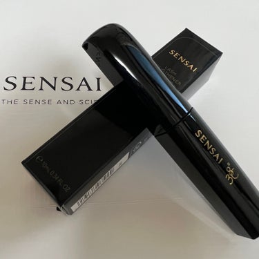 SENSAI ラッシュレングスナー　38℃

マスカラはお湯落ち派です。
小田切ヒロさんがオススメしてたので買ってみました。
ブラシが細くて塗りやすいです。
キレイな長いまつ毛に仕上がります。

でもや