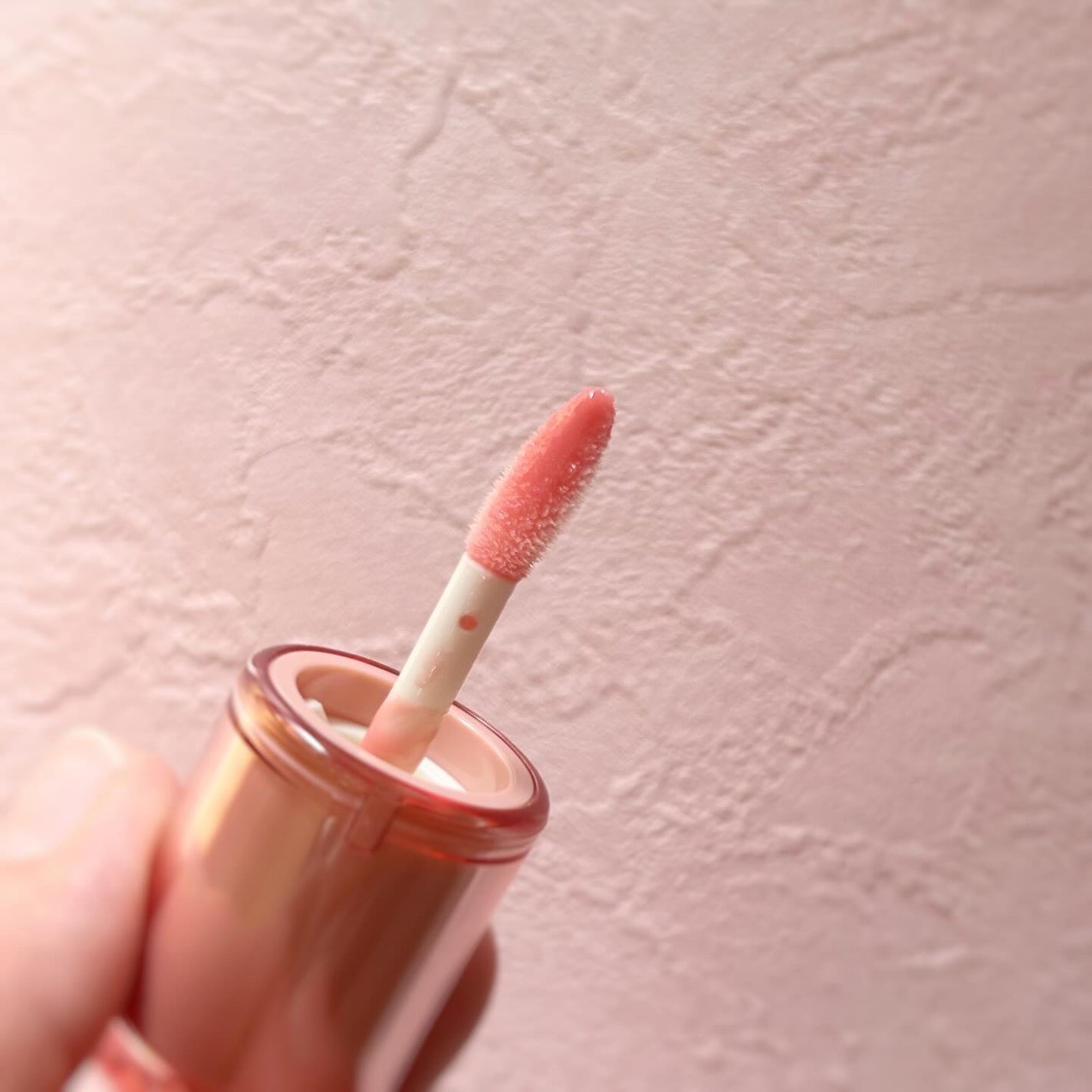 フィー 3Dボリューミンググロス/fwee/リップグロスを使ったクチコミ(7枚目)