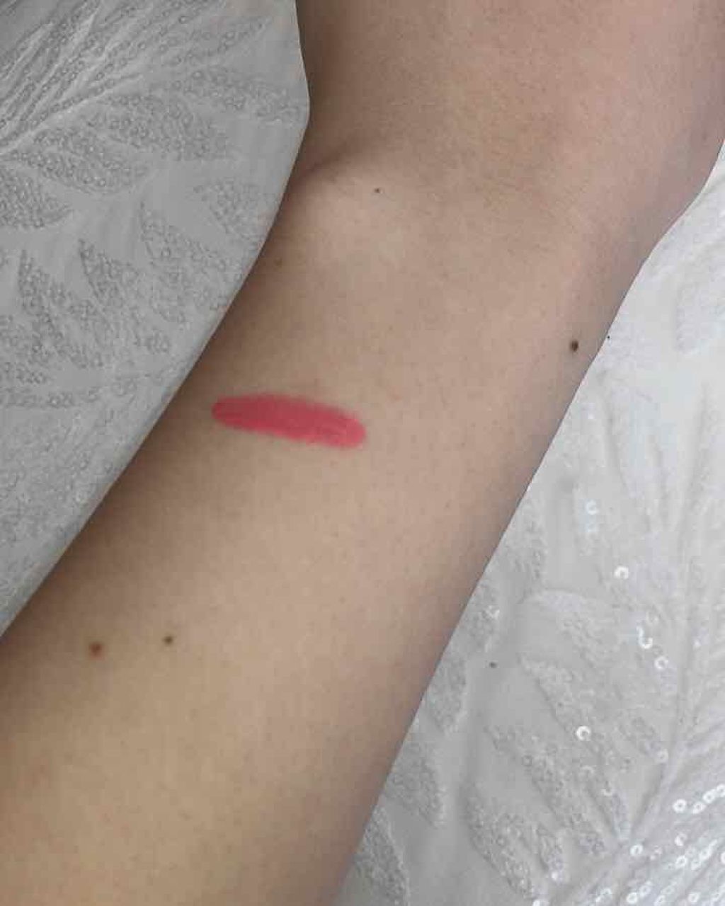 フォーエヴァージューシー オイルルージュ ティント/JILL STUART/リップティントを使ったクチコミ（3枚目）