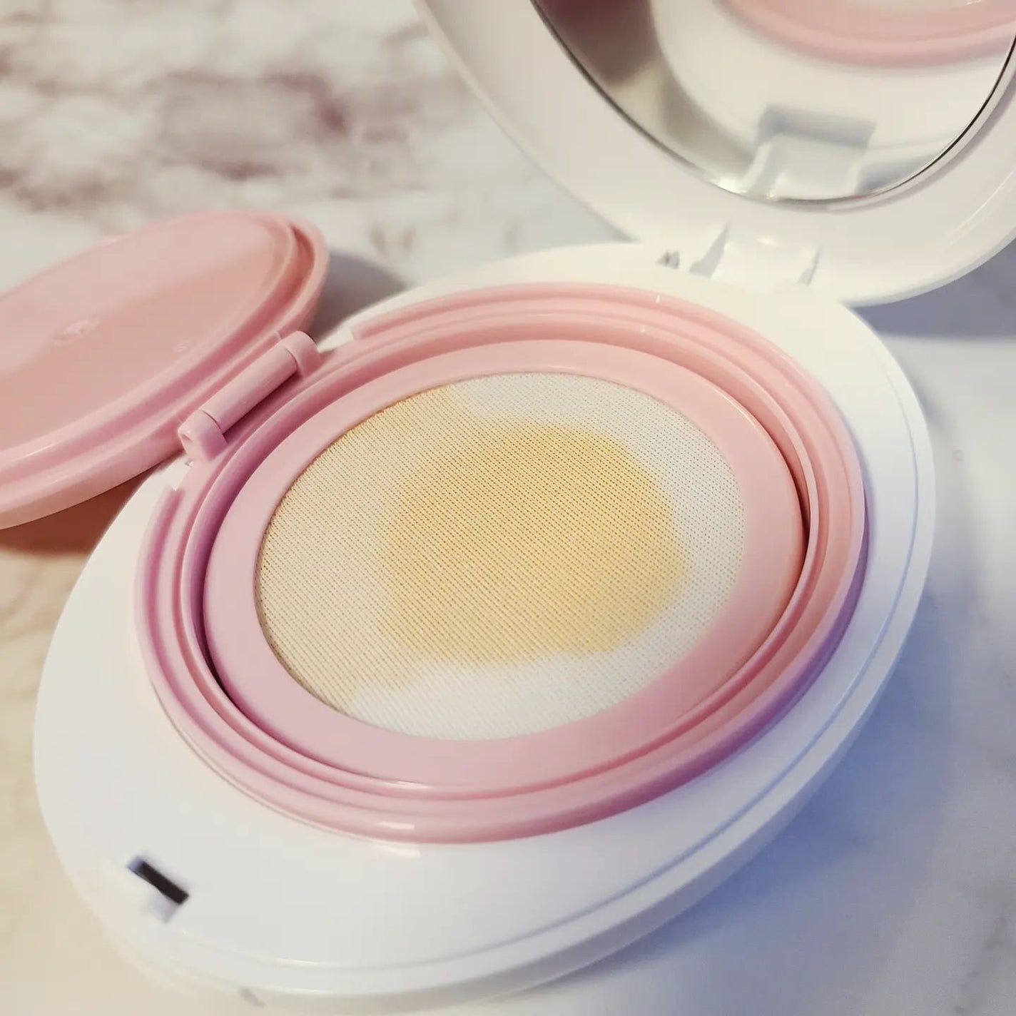 デューイーメッシュファンデーション/ASUNE /クッションファンデーションを使ったクチコミ(6枚目)