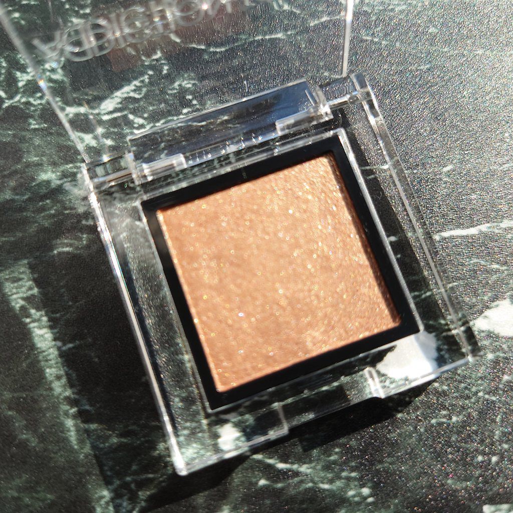 アディクション ザ アイシャドウ スパークル 010SP Imperial Topaz/ADDICTION/単色アイシャドウを使ったクチコミ（3枚目）