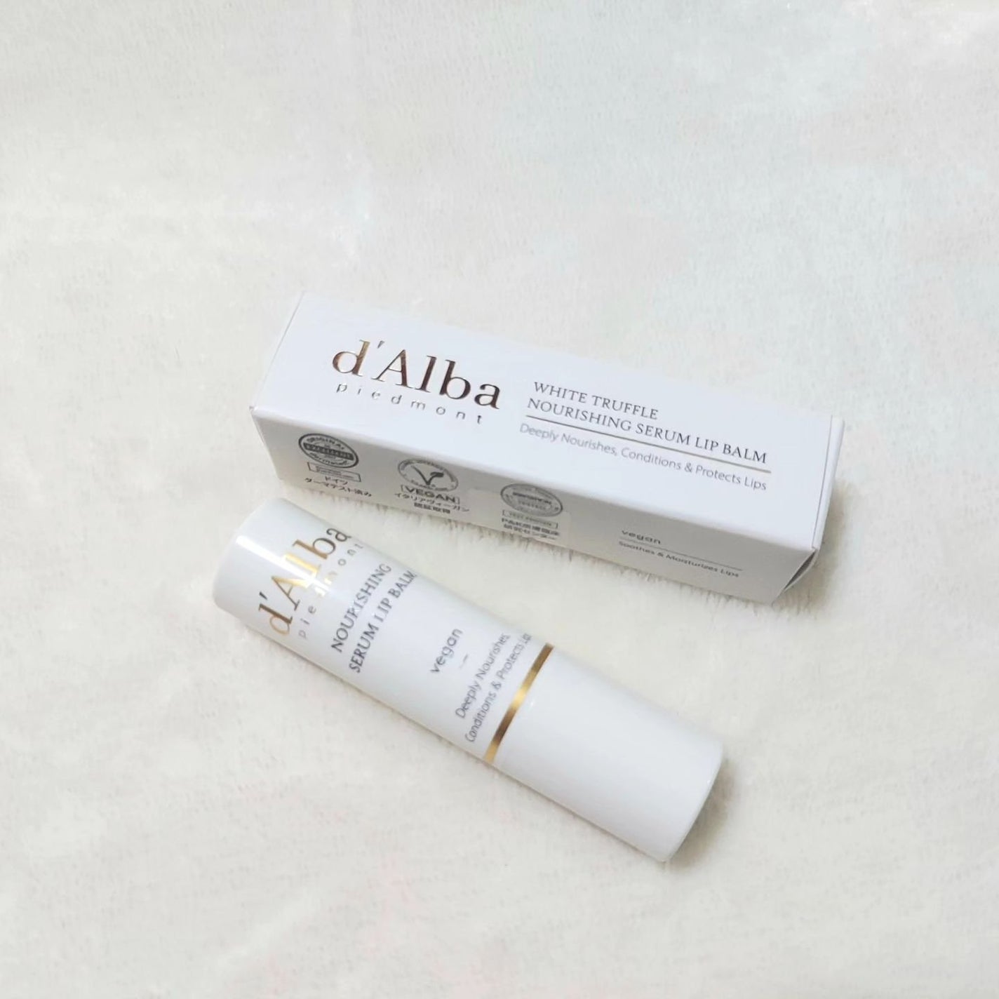 ホワイトトリュフナリシングセラムリップバーム/ダルバ/リップバームを使ったクチコミ(4枚目)