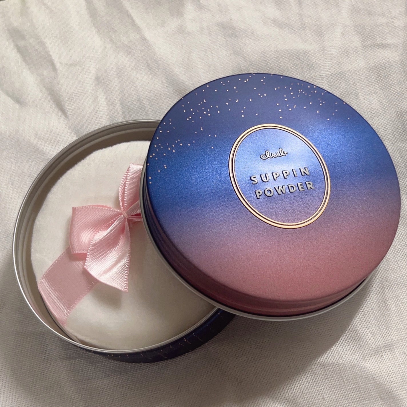 すっぴんパウダーC スリーピームーンの香り/クラブ/プレストパウダーを使ったクチコミ(2枚目)