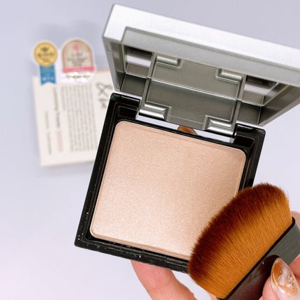 &be ルミナイジングパウダー/&be/パウダーハイライトを使ったクチコミ(1枚目)