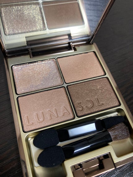 スキンモデリングアイズ/LUNASOL/アイシャドウパレットを使ったクチコミ(1枚目)
