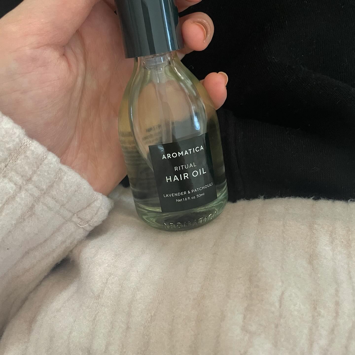 リチュアルヘアオイルラベンダー＆パチョリ/AROMATICA/ヘアオイルを使ったクチコミ（1枚目）