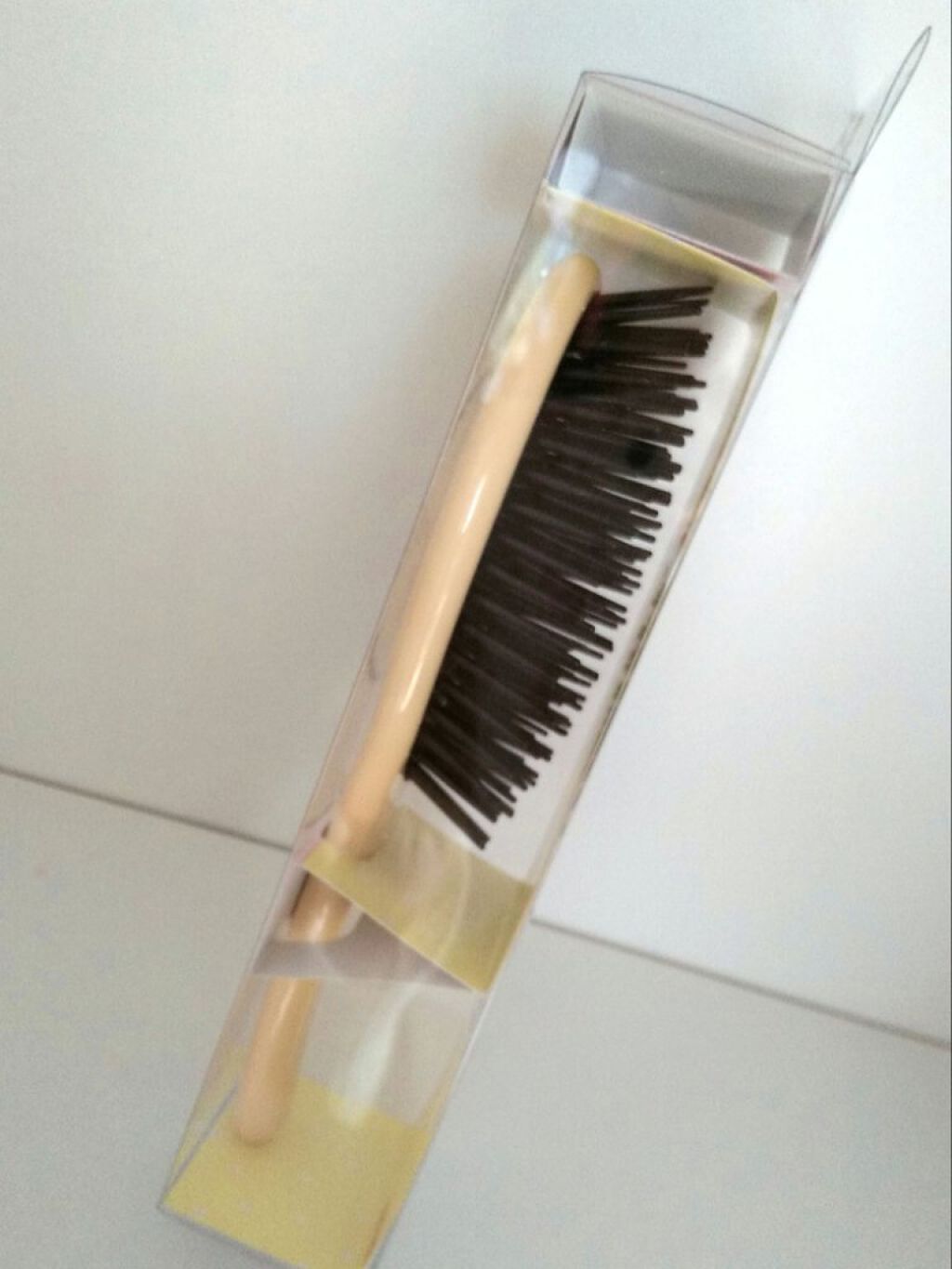 すみっコぐらしポリヘアブラシ / 貝印