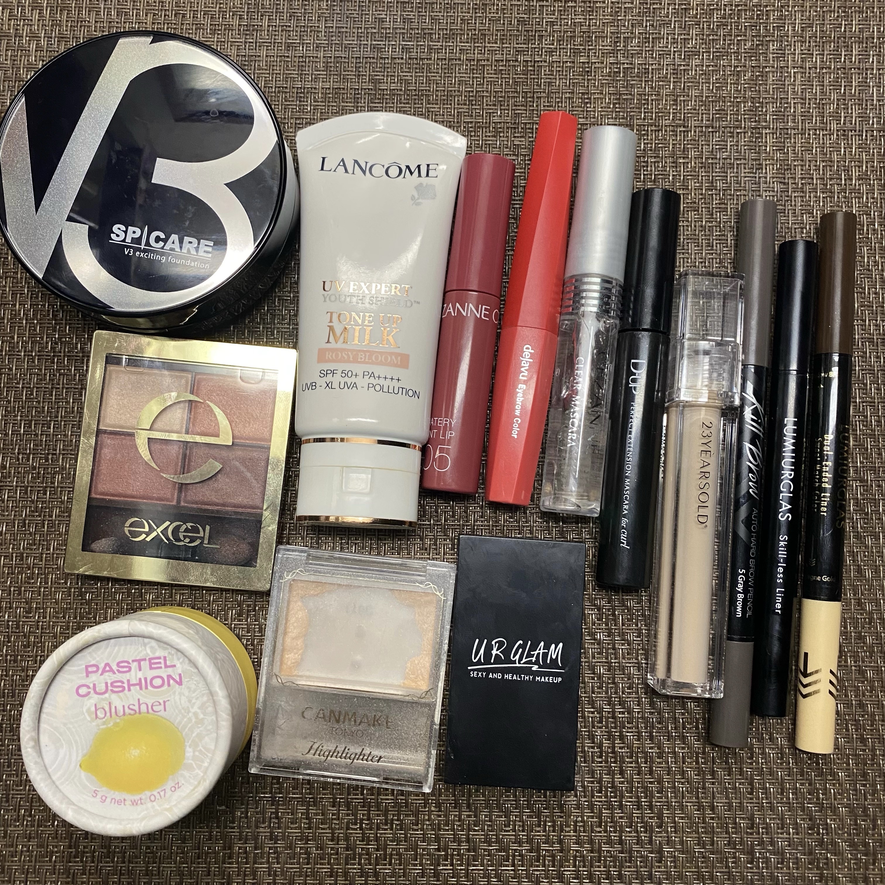 デュアルエンドライナー 02.シャンパンゴールド/LUMIURGLAS/リキッドアイライナーを使ったクチコミ（3枚目）